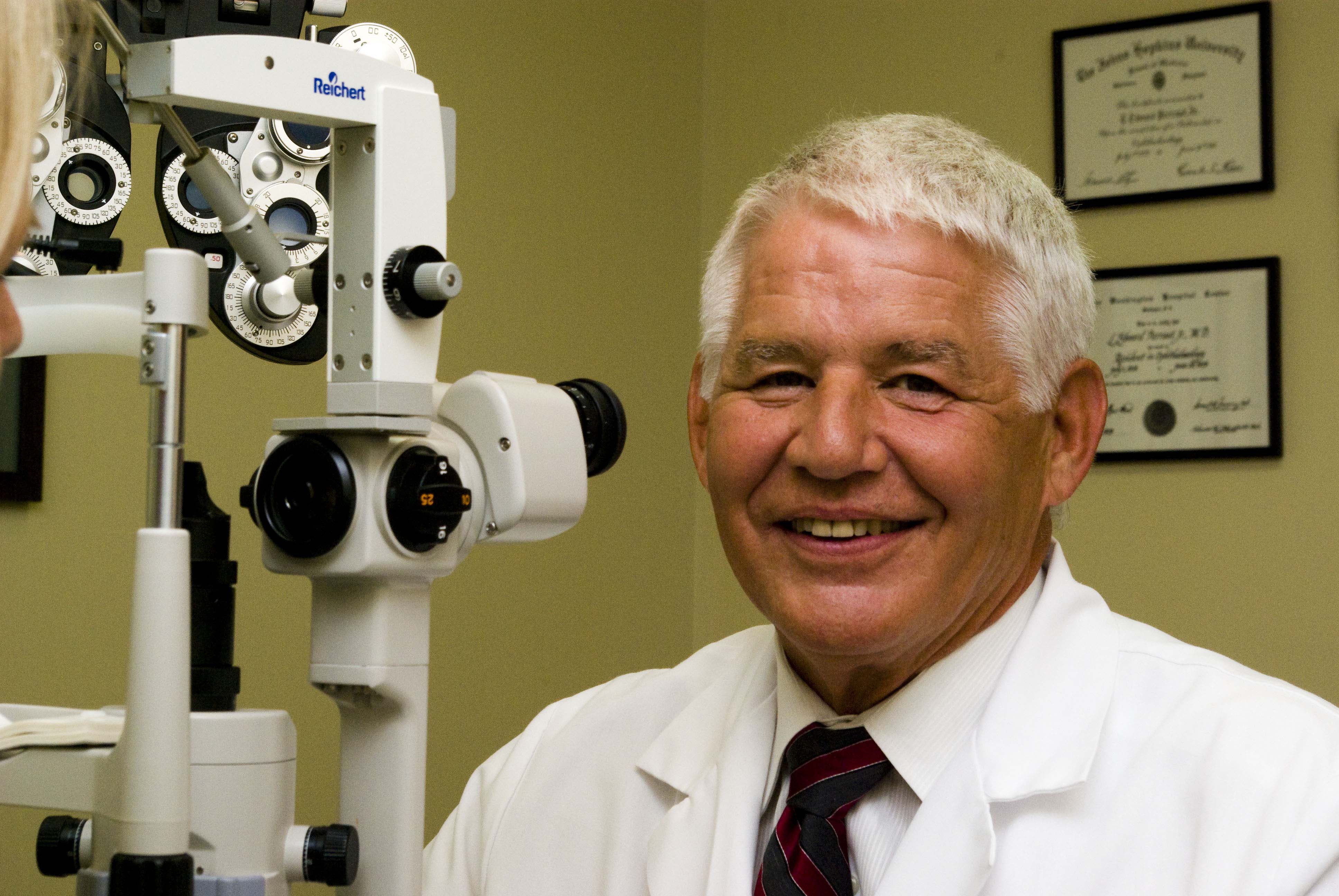 Dr. Edward Perraut LASIK Surgeon Montgomery County